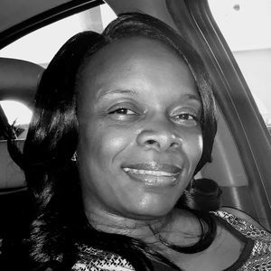 Meet your Posher, Simone